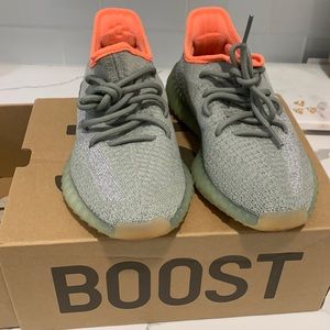 Yeezy Boost 350 size 5.5 mens, 7 womens